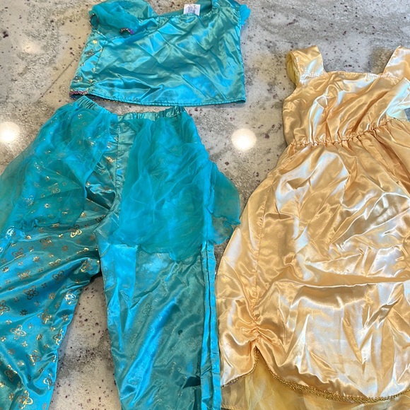 Disney store princess pajamas - Picture 2 of 3